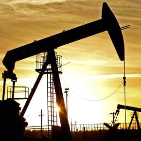 عن عمان وأزمة النفط ، والأسباب أمريكية وسعودية