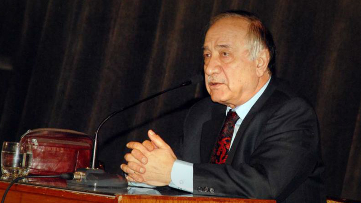 فراس السواح في مسقط: جدلية الفكرة وضجيج الحدث