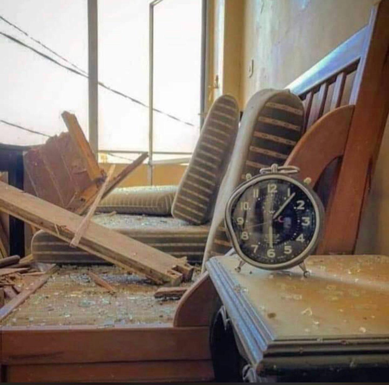 يوم أن تحطمت الأبواب