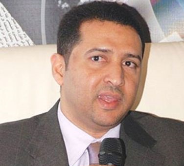 حوار مع المفكر البحريني الدكتور نادر كاظم