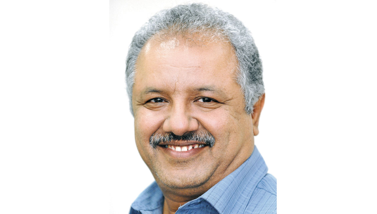 الدكتور غانم النجار لمجلة الفلق: هامش الحركة السياسية في الخليج يكاد يكون معدوما