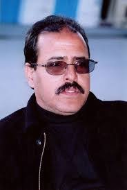 “تناغمات نصيّة” لعبد الواحد كفيح: الروائيُّ حين يغدو ناقداً