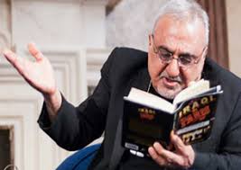 الكاتب العراقي صموئيل شمعون: الجوائز الأدبية مفيدة لكن المشكلة تكمن في نزاهة لجان التحكيم.