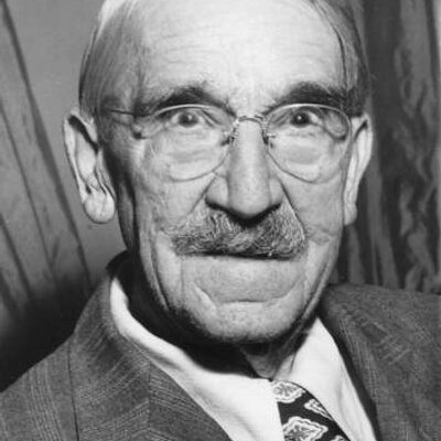 إعادة بناء المفاهيم الأخلاقية في تصور جون ديوي