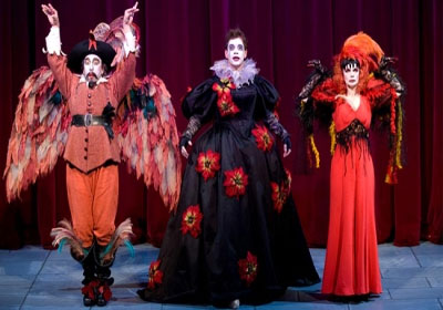 كوميديا المكائد والصالونات، والمسرح الأوروبي في القرن الثامن عشر